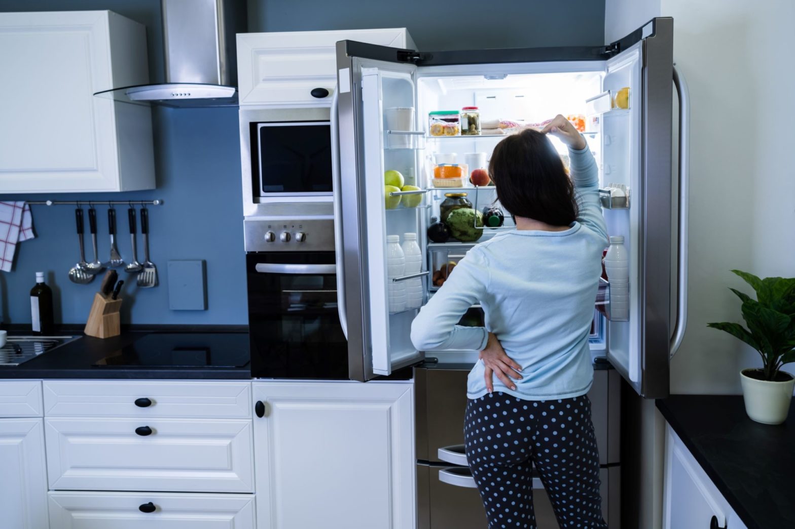 Die Temperaturanzeige im Kühlschrank blinkt? 8 Gründe (& Lösungen)