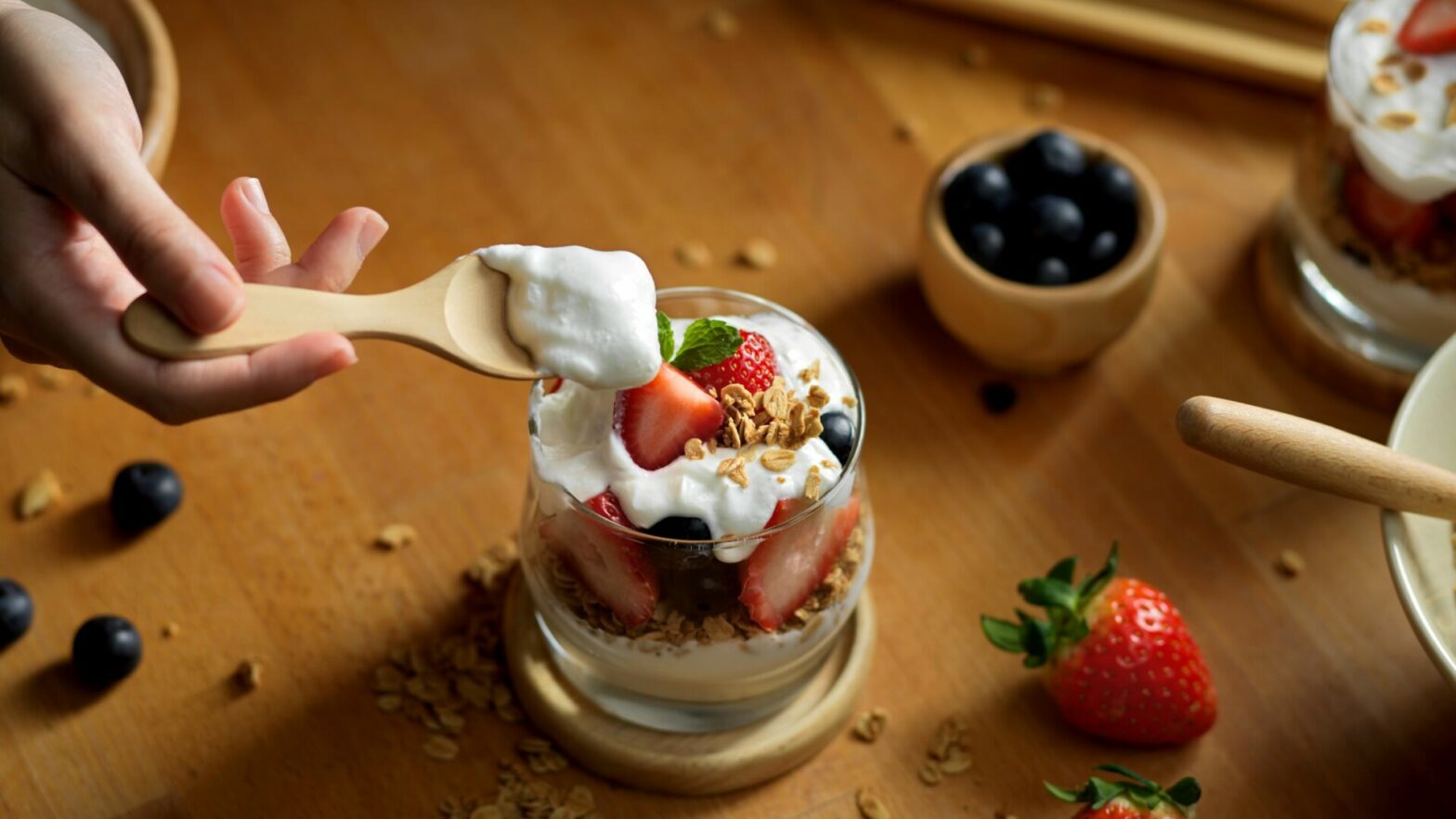 Wie lange hält sich Joghurt im Kühlschrank